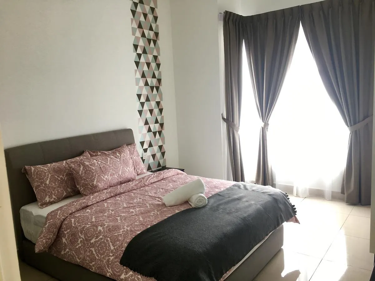 Pinnacle Tower Apartment Stay By Feel Suites Johor Bahru 3*,