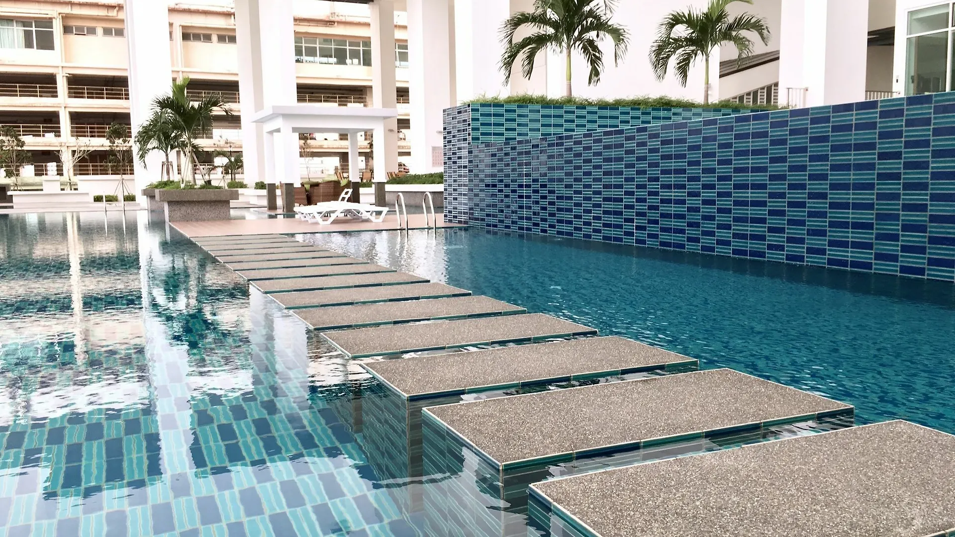 Pinnacle Tower Apartment Stay By Feel Suites Johor Bahru 3*,